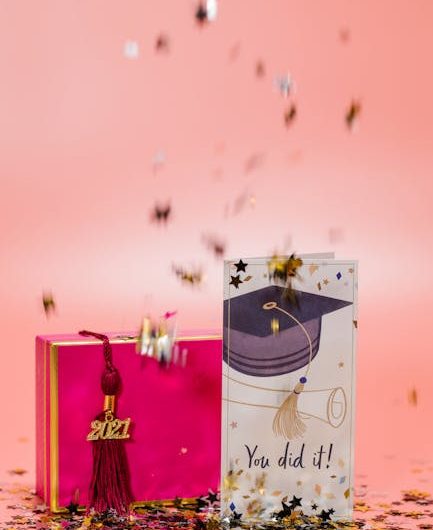 Купить диплом учителя в Омутнинске